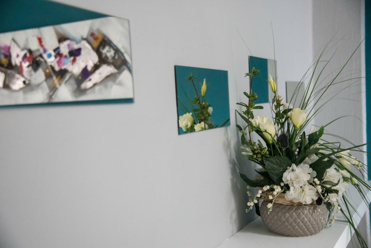 Cobalt Apartment Near Athens Airport Artemida  Ngoại thất bức ảnh
