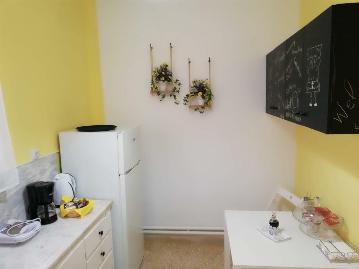 Cobalt Apartment Near Athens Airport Artemida  Ngoại thất bức ảnh